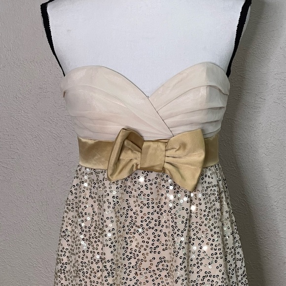 Betsey Johnson gold sequin strapless mini dress - Picture 5 of 9